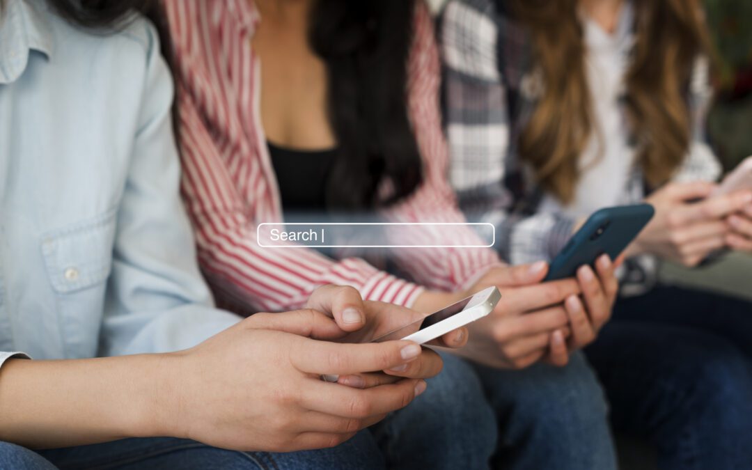 Integración de software de cartelería digital con redes sociales